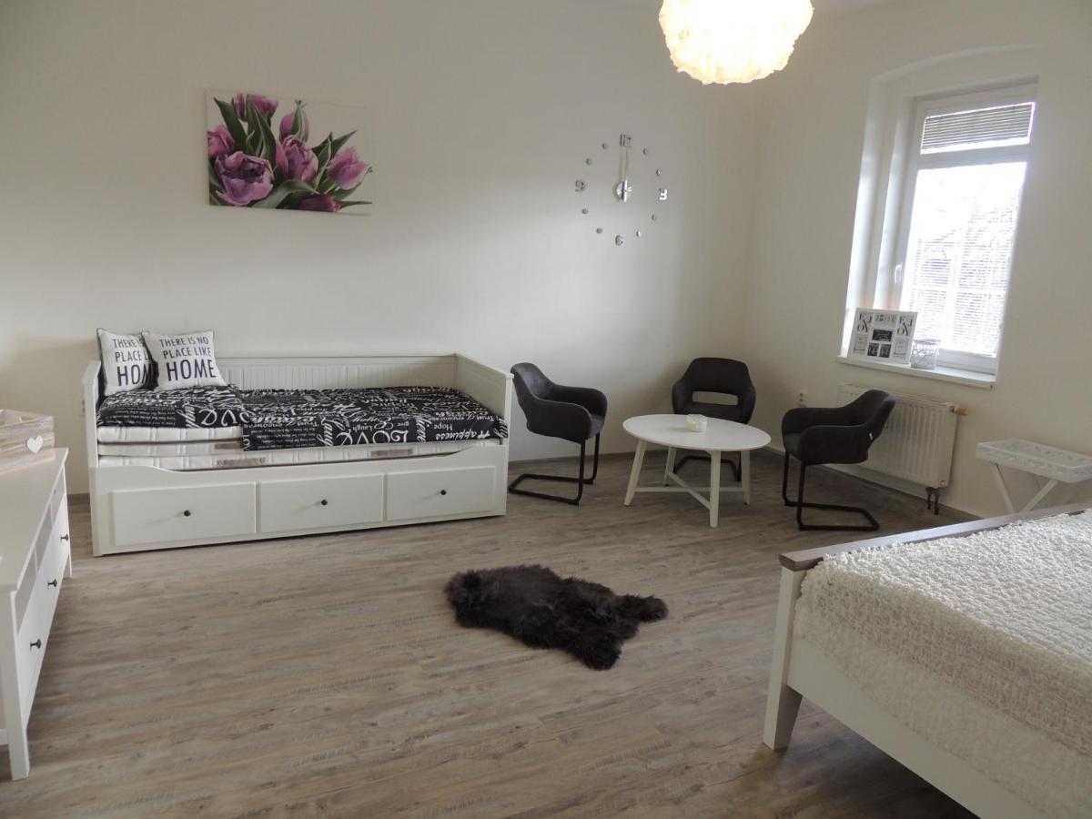 Cerny Tulipan - 4 * Plzen